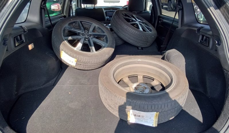 
								Toyot Fielder (Hybrid) full									