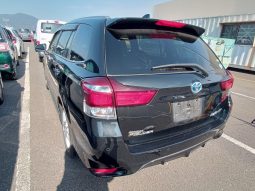 
										Toyot Fielder (Hybrid) full									