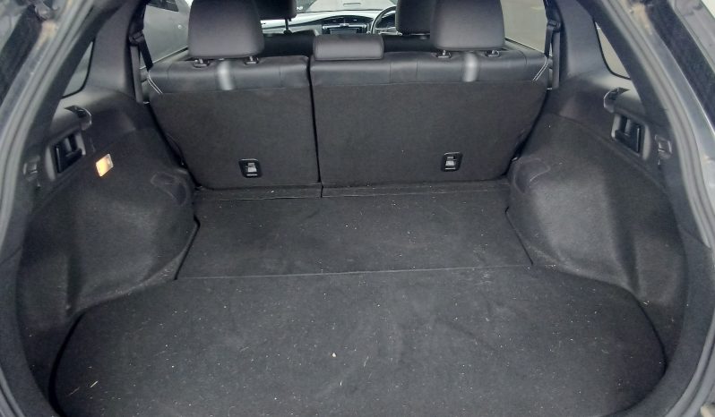 
								Toyot Fielder (Hybrid) full									