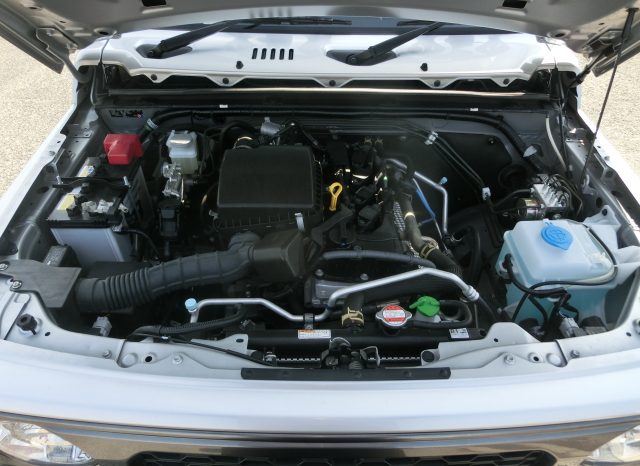 
								Suzuki Jimny Sierra full									