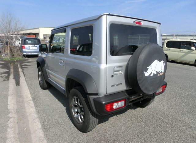 
								Suzuki Jimny Sierra full									
