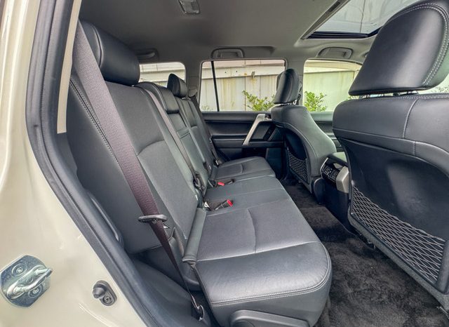 
								Toyota Prado TZ-G full									