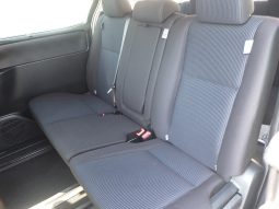 
										Toyota Voxy full									