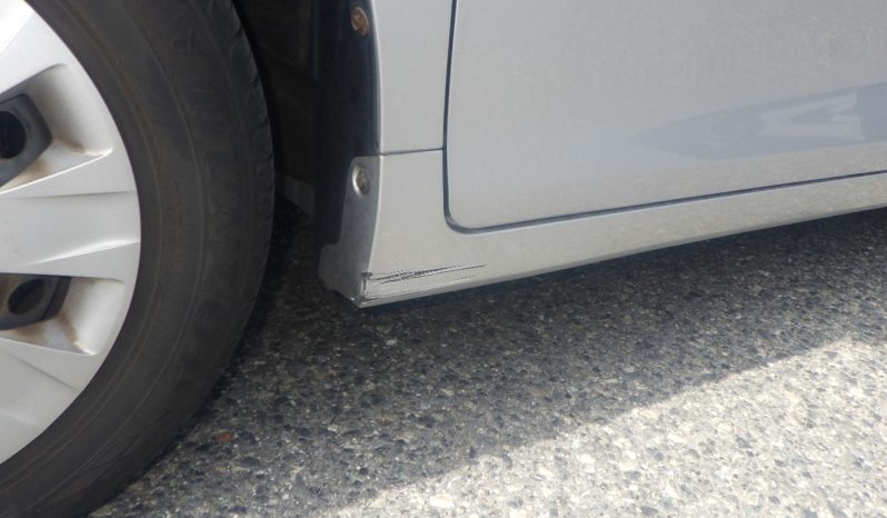 
								Toyota Noah full									