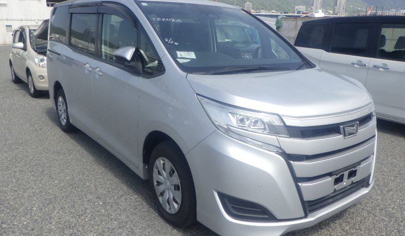 
								Toyota Noah full									