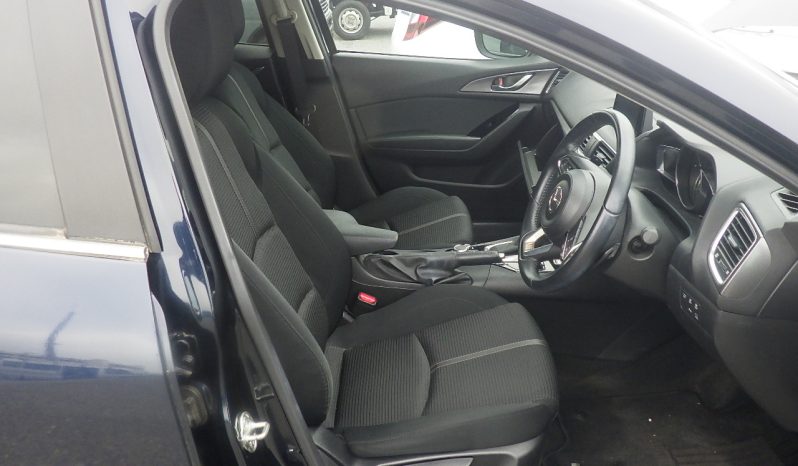 
								Mazda Axela full									