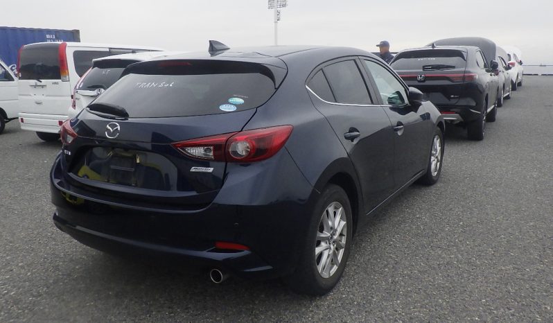 
								Mazda Axela full									
