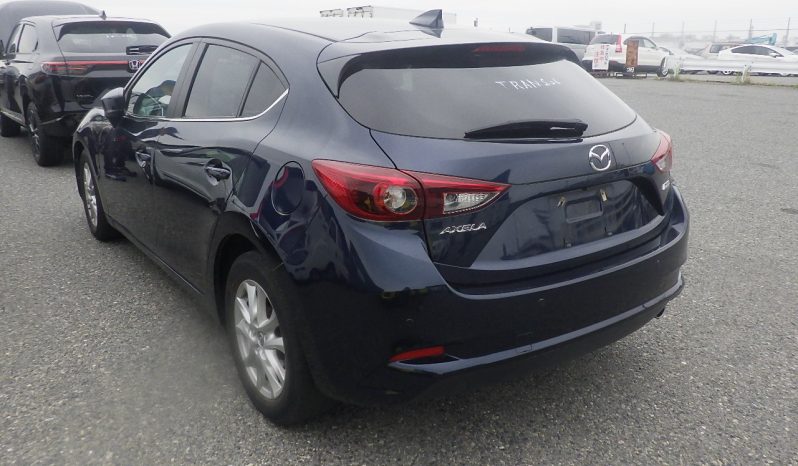
								Mazda Axela full									