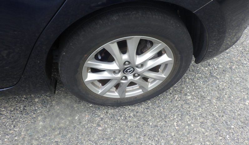 
								Mazda Axela full									