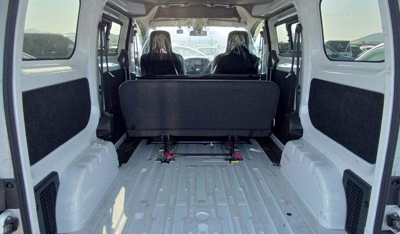 
								Nissan NV200 Vanette full									