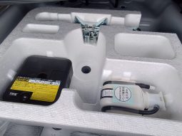 
										Toyota Fielder full									