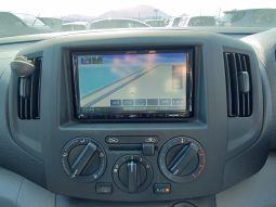 
										Nissan NV200 Vanette full									