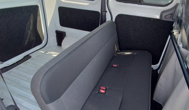 
								Nissan NV200 Vanette full									