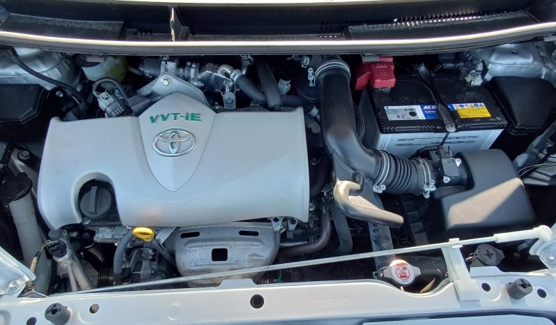 
								Toyota Spade full									