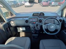 
										Toyota Spade full									
