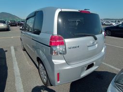 
										Toyota Spade full									