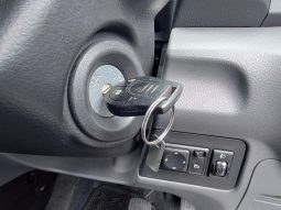 
										Nissan NV200 Vanette full									