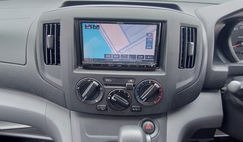 
								Nissan NV200 Vanette full									