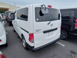 
										Nissan NV200 Vanette full									