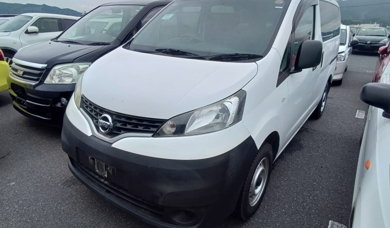 
								Nissan NV200 Vanette full									