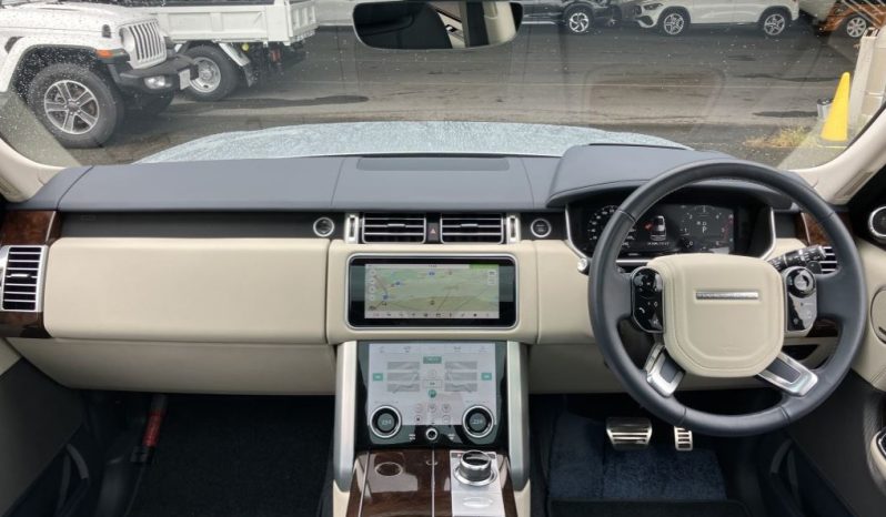
								Range Rover Vogue full									