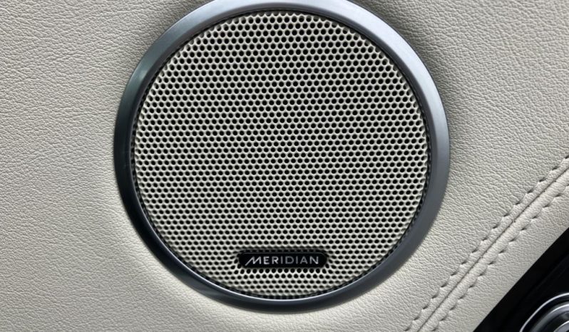 
								Range Rover Vogue full									