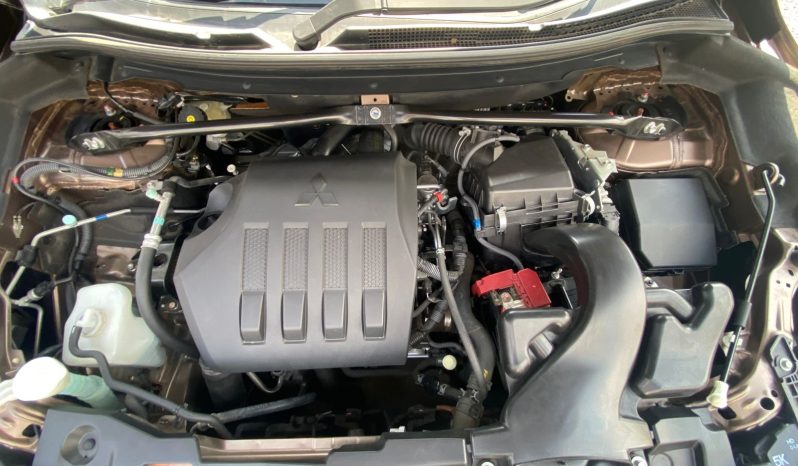 
								Mitsubishi Eclipse full									
