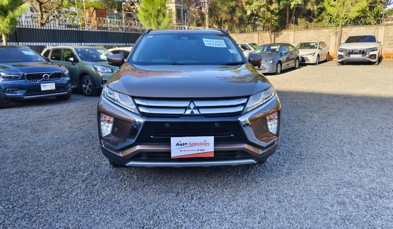 
								Mitsubishi Eclipse Cross full									