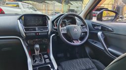 
										Mitsubishi Eclipse Cross full									