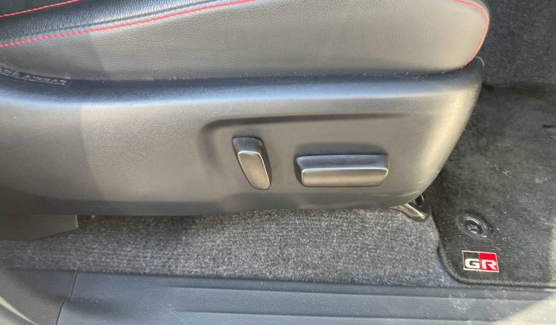 
								Toyota Hilux full									