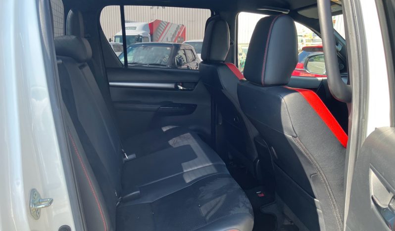
								Toyota Hilux full									