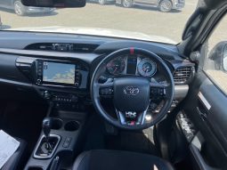 
										Toyota Hilux full									