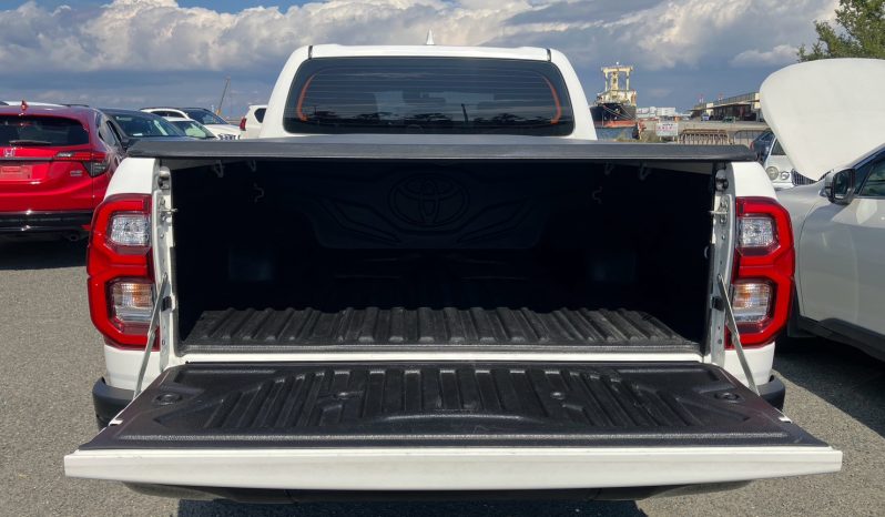 
								Toyota Hilux full									