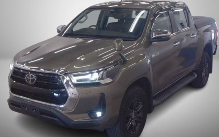 
								Toyota Hilux full									