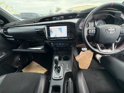 
										Toyota Hilux full									