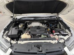 
										Toyota Hilux full									
