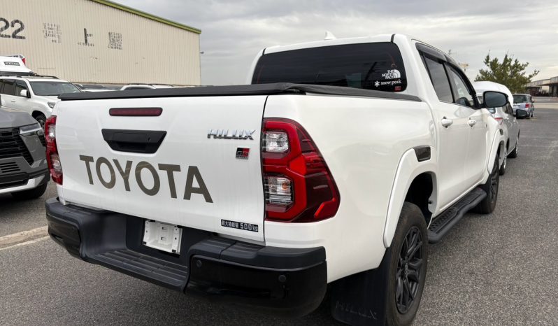 
								Toyota Hilux full									
