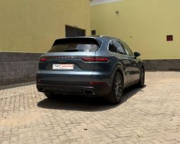 
										Porsche Cayenne full									