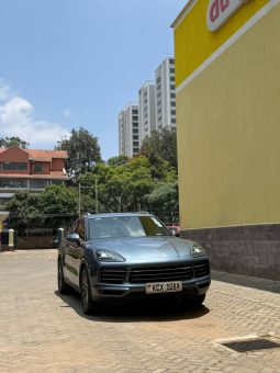 
										Porsche Cayenne full									