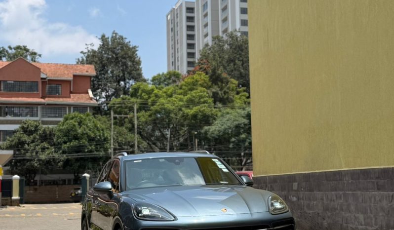 
								Porsche Cayenne full									