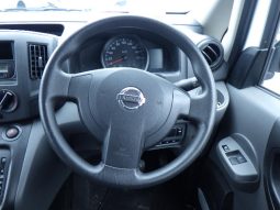 
										Nissan NV200 Vanette full									