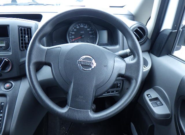 
								Nissan NV200 Vanette full									