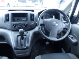 
										Nissan NV200 Vanette full									