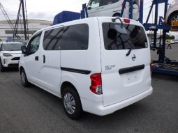 
										Nissan NV200 Vanette full									