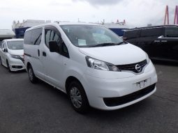 
										Nissan NV200 Vanette full									