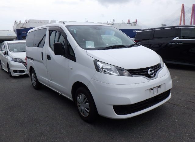 
								Nissan NV200 Vanette full									