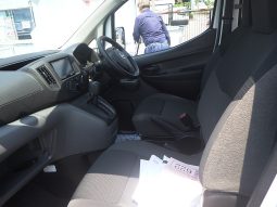 
										Nissan NV200 Vanette full									
