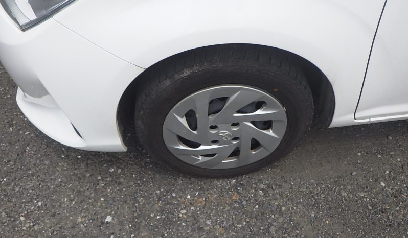 
								Toyota Axio full									