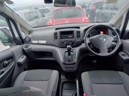 
										Nissan NV200 Vanette full									