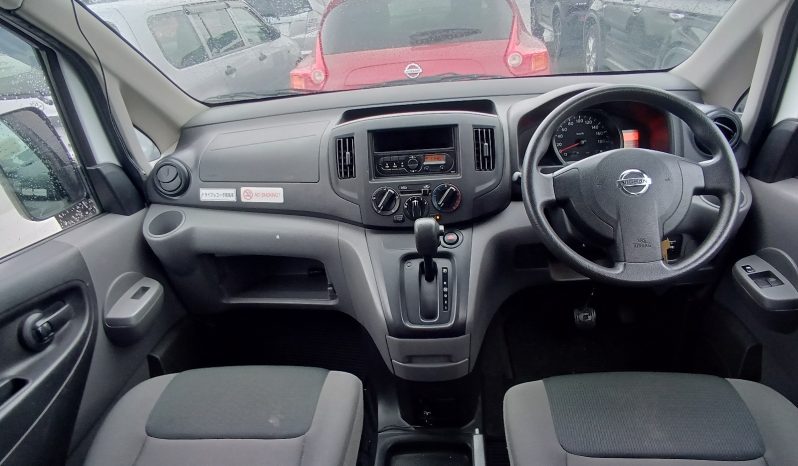 
								Nissan NV200 Vanette full									